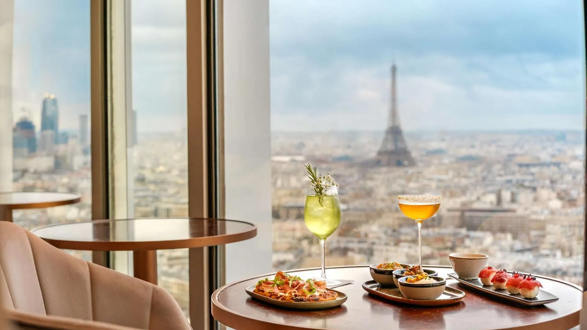 Hyatt Regency Paris Etoile Hotel