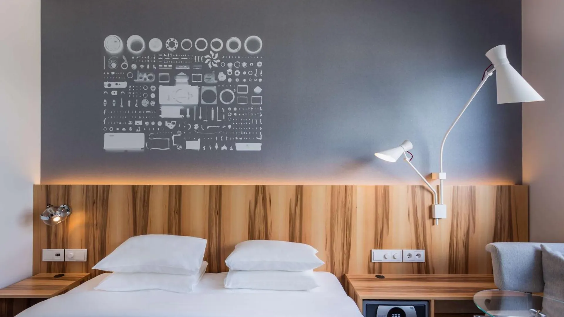 Hyatt Regency Paris Etoile Hotel 4*,  France