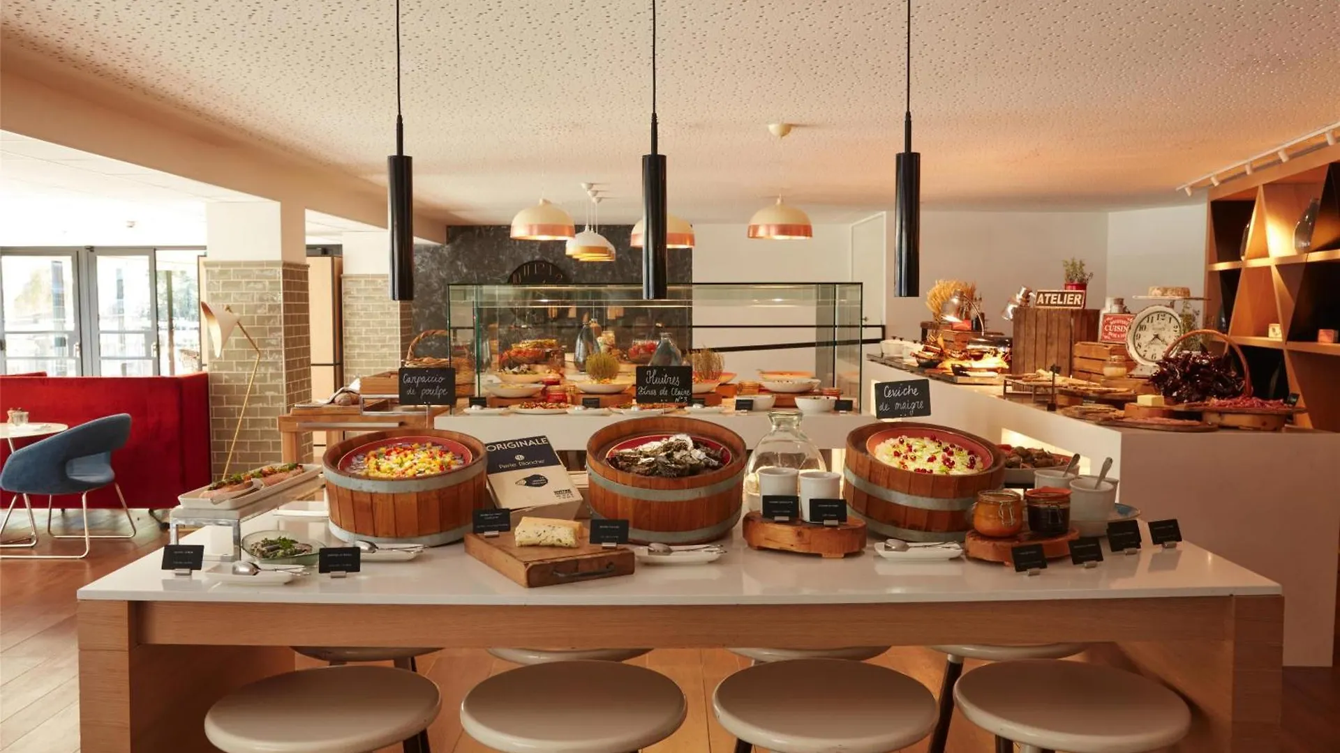 Hyatt Regency Paris Etoile Hotel
