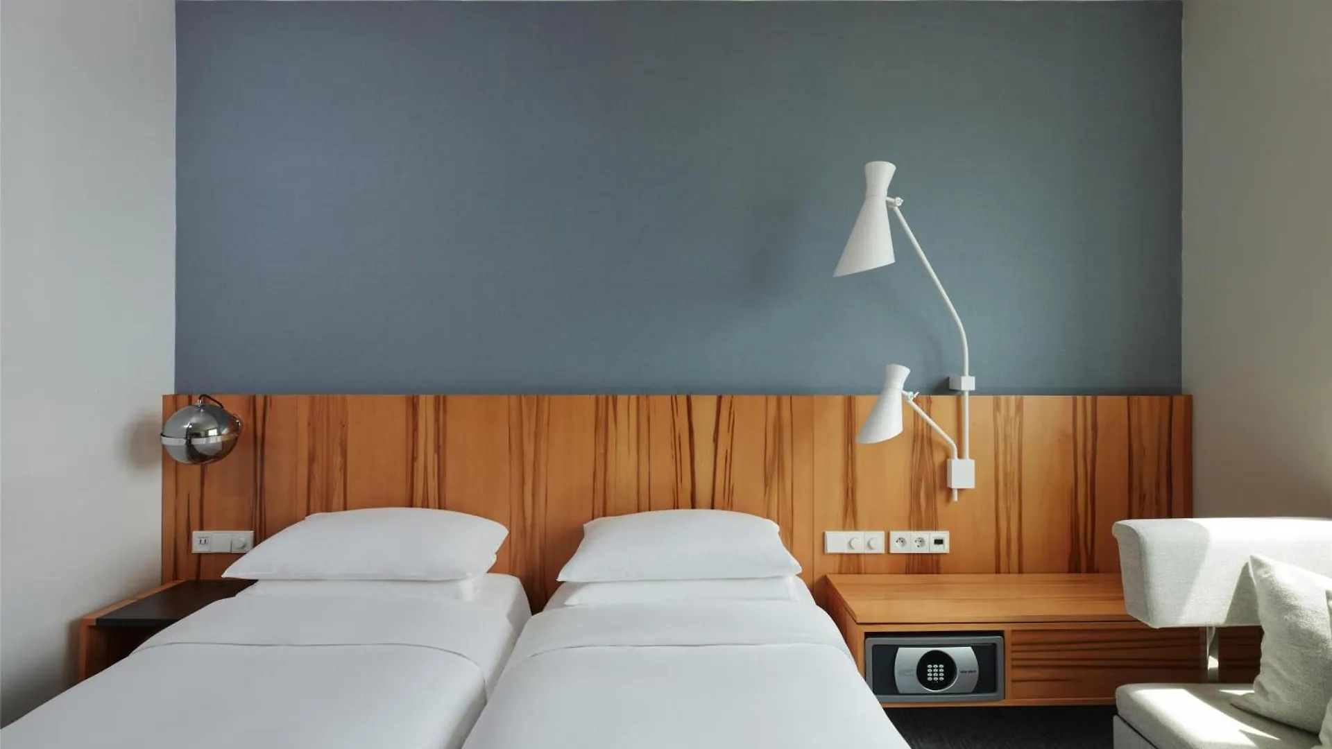 Hyatt Regency Paris Etoile Hotel France