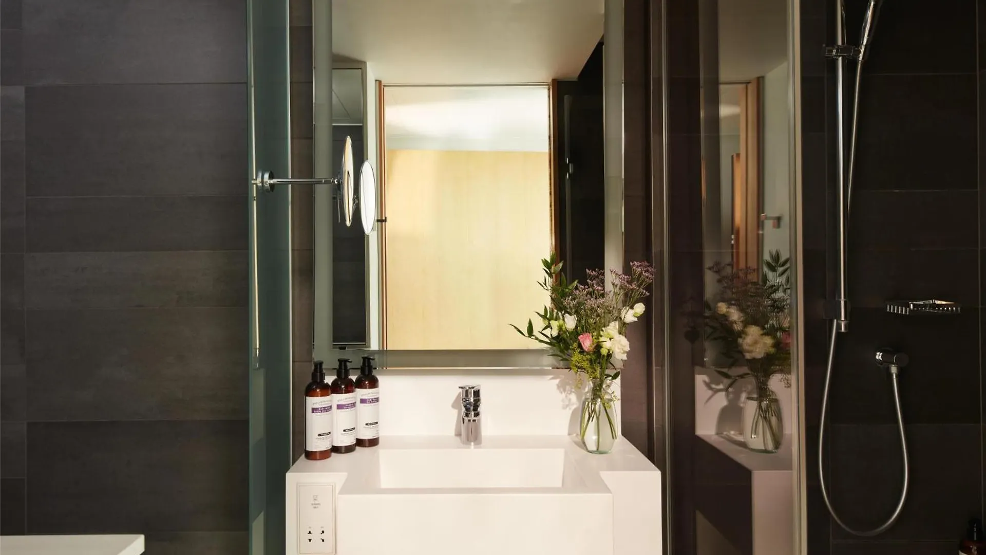 Hyatt Regency Paris Etoile Otel 4*,