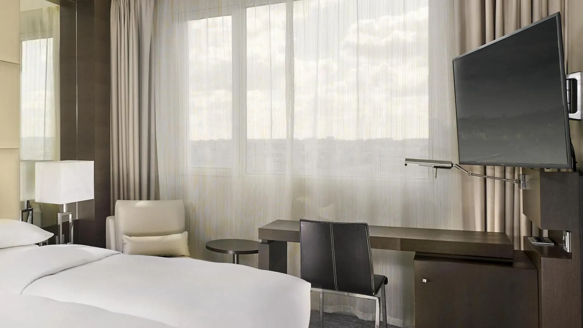 Hotel Hyatt Regency Paris Etoile