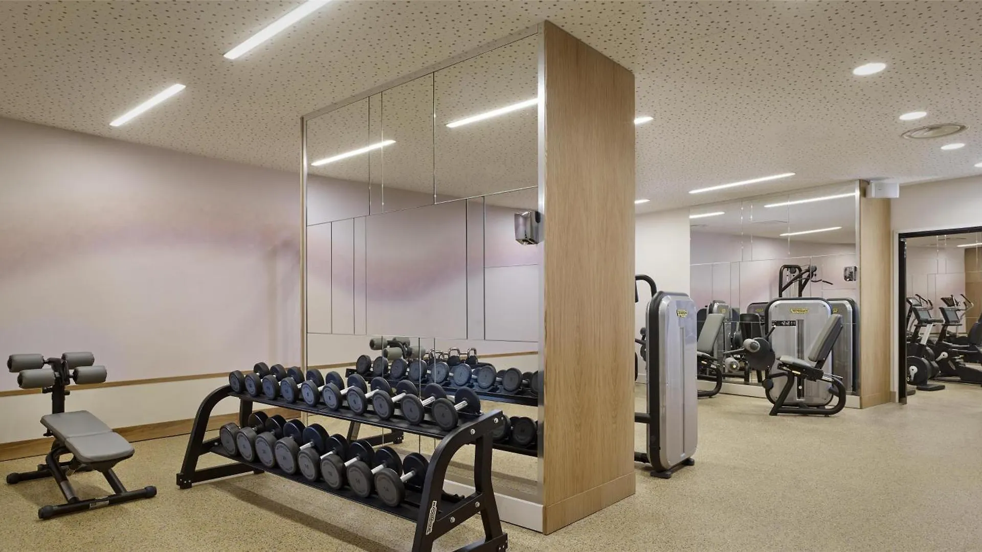 Hyatt Regency Paris Etoile Hotel 4*,