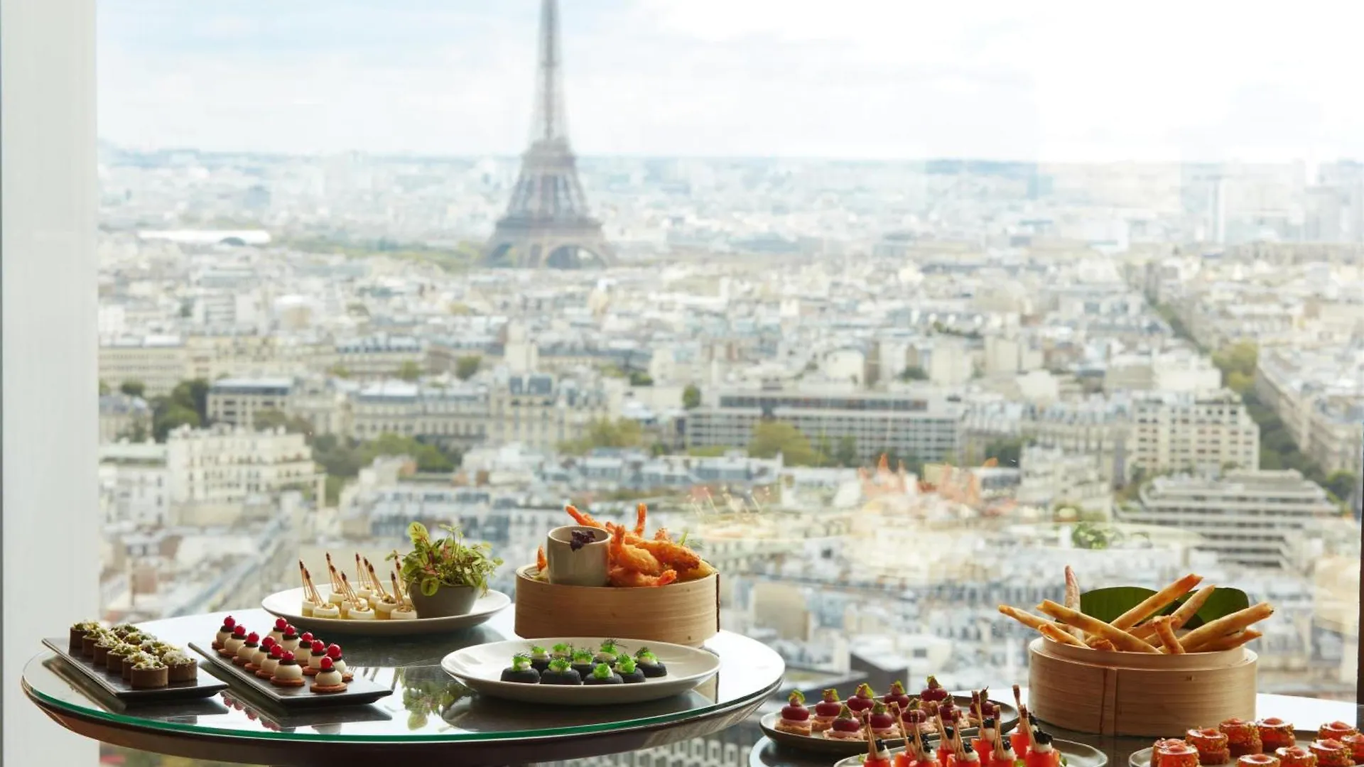 Hyatt Regency Paris Etoile Hotel