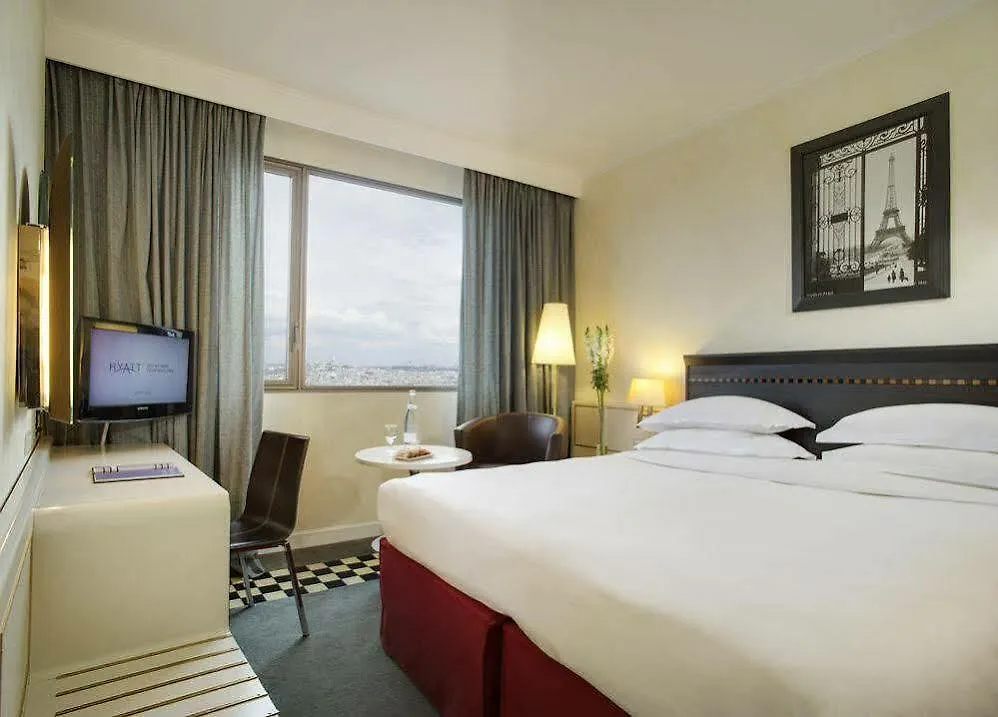 Hyatt Regency Paris Etoile Hotel