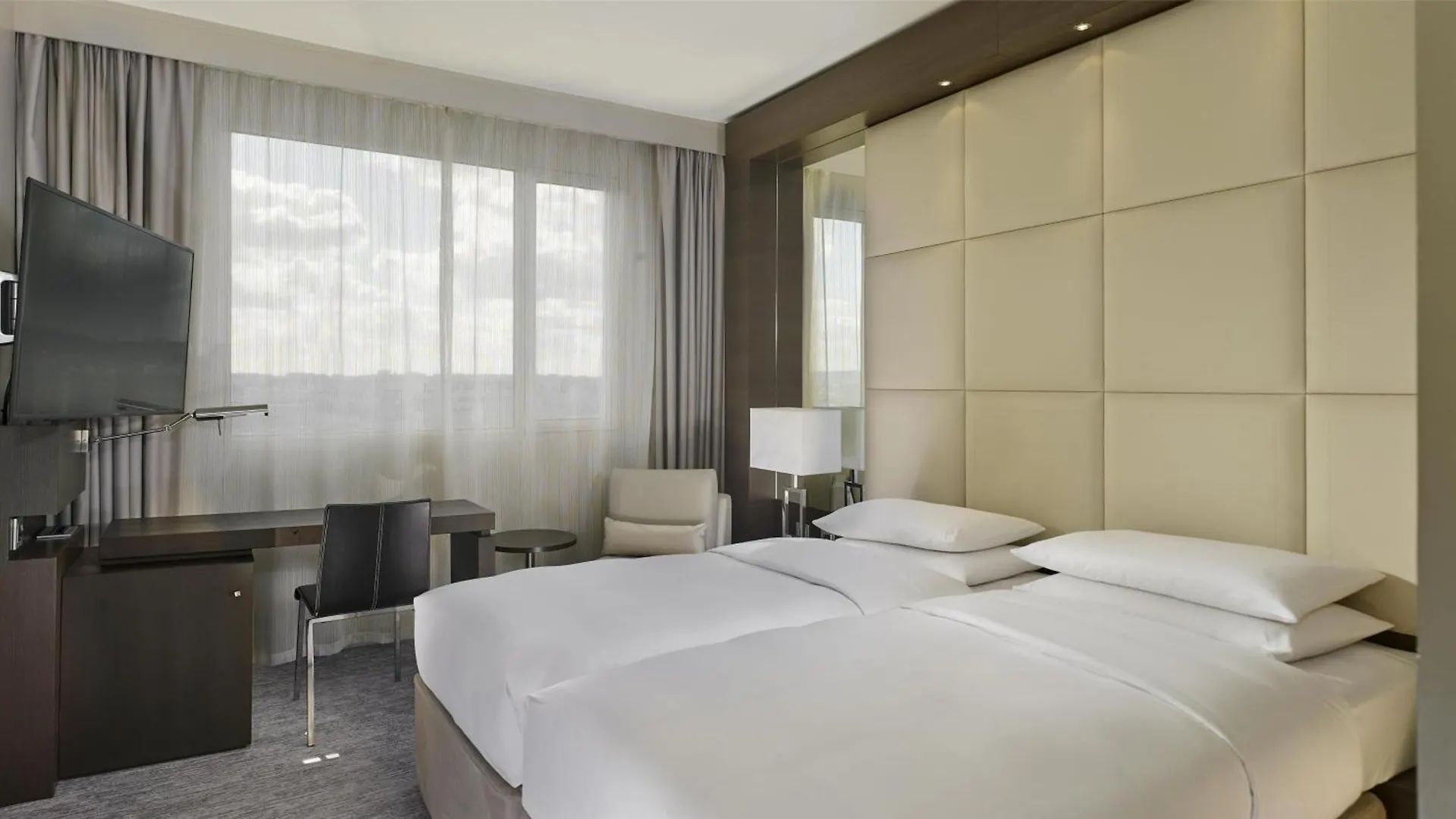 Hotel Hyatt Regency Paris Etoile